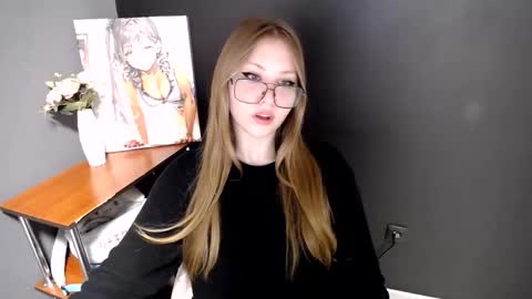 Snapshot of cute_minx chatting on 06/02/26, 06:37 Veronica online show from 06/02/26, 06:37