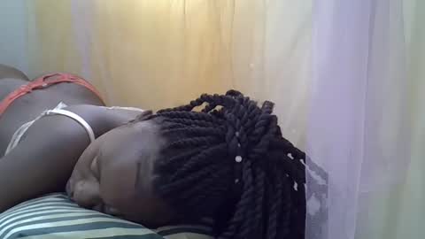 Snapshot of cute_savanna chatting on 02/23/25, 12:59 cute_savanna online show from 02/23/25, 12:59