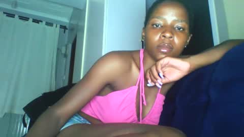 Snapshot of cute_sexy3 chatting on 04/18/26, 09:15 SHARON online show from 04/18/26, 09:15