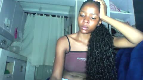 Snapshot of cute_sexy3 chatting on 04/25/26, 11:13 SHARON online show from 04/25/26, 11:13