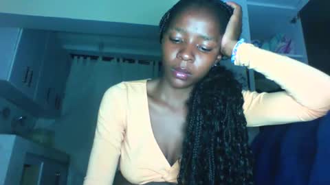 Snapshot of cute_sexy3 chatting on 04/27/26, 10:30 SHARON online show from 04/27/26, 10:30