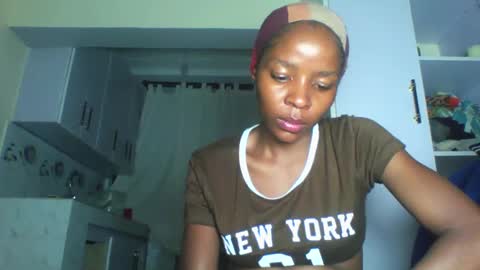 Snapshot of cute_sexy3 chatting on 05/08/26, 10:04 SHARON online show from 05/08/26, 10:04