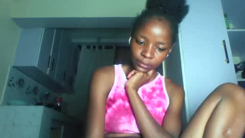 Snapshot of cute_sexy3 chatting on 06/27/26, 08:58 SHARON online show from 06/27/26, 08:58
