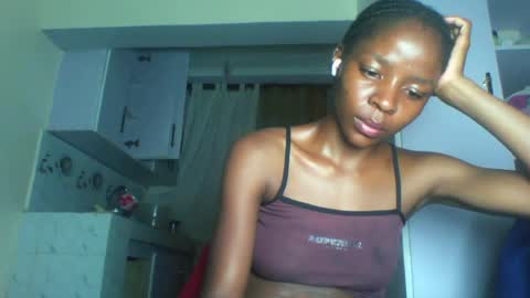 Snapshot of cute_sexy3 chatting on 07/06/26, 11:07 SHARON online show from 07/06/26, 11:07