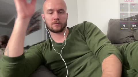 cute_skywalker online show from 12/12/24, 04:26