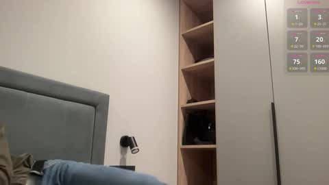 cute_skywalker online show from 10/24/25, 03:30