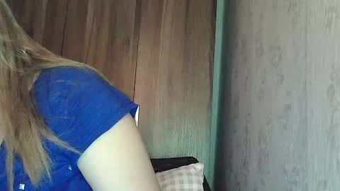 Mimi online show from 06/18/26, 09:14