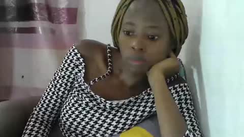 cute_sonny online show from 02/23/25, 11:44