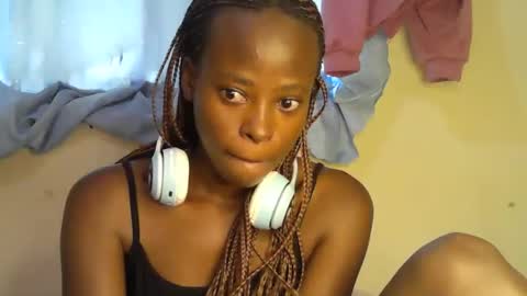 cute_sonny online show from 11/14/25, 06:23