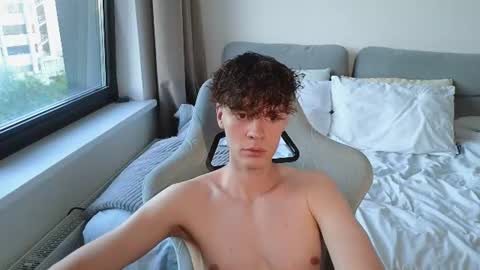 Snapshot of cute_thomas chatting on 06/16/26, 05:37 Thomas - online show from 06/16/26, 05:37