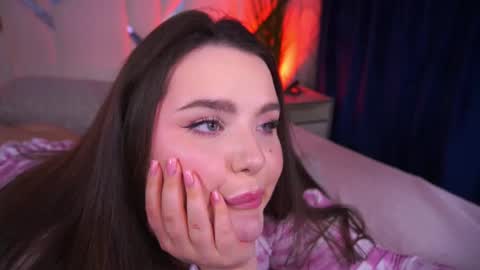 Amber online show from 03/11/25, 05:27