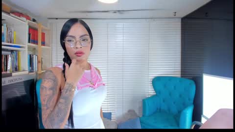 WANNA SEE MORE OF TWINS              online show from 12/20/24, 05:29