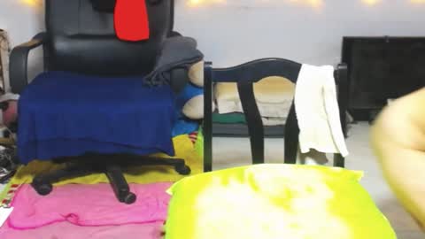 Snapshot of cuteandsexyone chatting on 12/20/24, 04:36 CuteAndSexyOne  Na and Brian online show from 12/20/24, 04:36