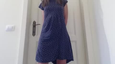 Snapshot of cuteangelx chatting on 09/24/25, 06:50 Anne-Marie online show from 09/24/25, 06:50