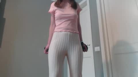 Snapshot of cuteangelx chatting on 02/26/26, 09:52 Anne-Marie online show from 02/26/26, 09:52