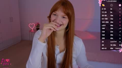 Ariel online show from 09/27/25, 01:38
