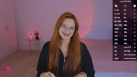 Ariel online show from 10/15/25, 03:34
