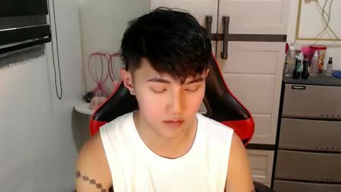 Snapshot of cuteasiancock98 chatting on 05/24/26, 04:39 Steph online show from 05/24/26, 04:39