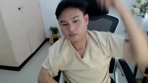 cuteasianlee online show from 12/15/25, 05:34