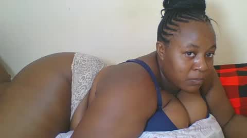 Snapshot of cuteaurel chatting on 06/23/26, 12:14 AURELIA online show from 06/23/26, 12:14
