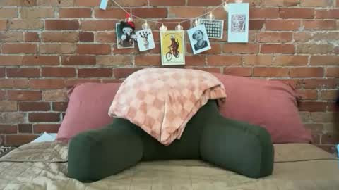 CuteBalloons online show from 04/20/26, 07:26