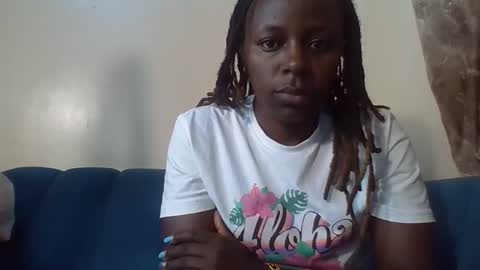 Cuteberry87 online show from 10/30/25, 08:05