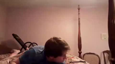 cuteboii29 online show from 02/20/25, 02:40