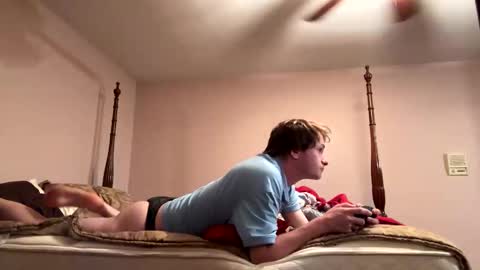 cuteboii29 online show from 09/24/25, 01:42