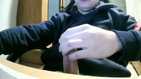 Cuteboy090 online show from 01/26/25, 07:31
