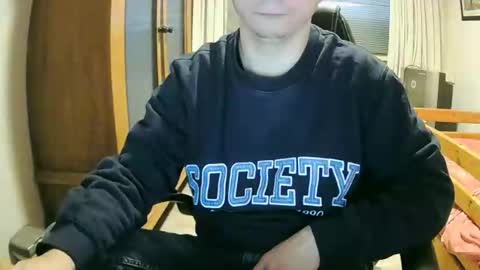 Cuteboy090 online show from 09/17/25, 01:13