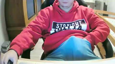 Cuteboy090 online show from 09/25/25, 01:48