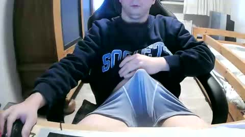 Cuteboy090 online show from 03/30/26, 10:27