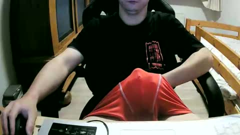 Cuteboy090 online show from 04/20/26, 01:58