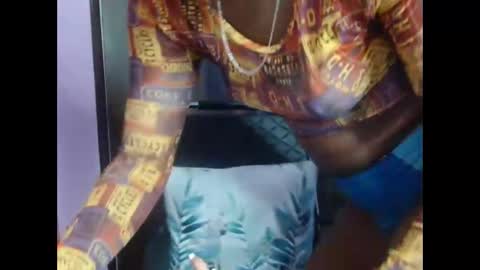 cutebuu online show from 11/01/25, 09:33