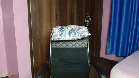 cutebuu online show from 11/30/25, 05:06