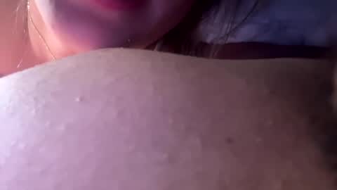 Snapshot of cutecouple20001 chatting on 02/06/25, 02:33 cutecouple20001 online show from 02/06/25, 02:33