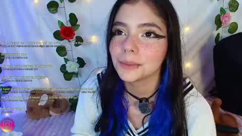 Snapshot of cutee_andrea chatting on 04/28/26, 04:06 Andrea 3 online show from 04/28/26, 04:06