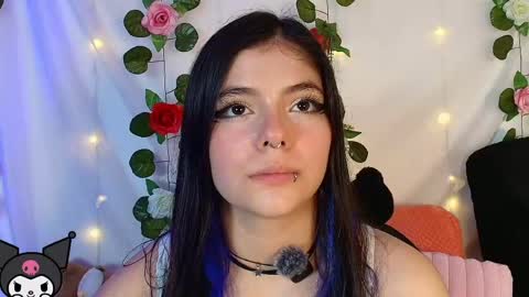 Snapshot of cutee_andrea chatting on 04/29/26, 03:32 Andrea 3 online show from 04/29/26, 03:32