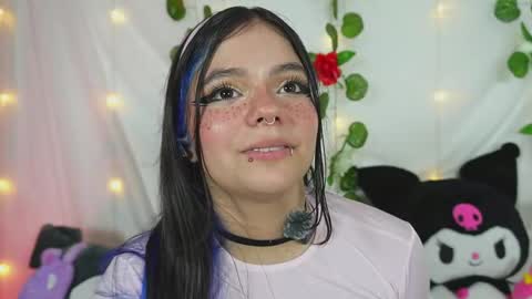 Snapshot of cutee_andrea chatting on 05/30/26, 04:20 Andrea 3 online show from 05/30/26, 04:20