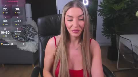 Lexy online show from 11/19/25, 01:44