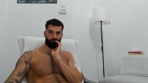 cuteeboy online show from 10/08/25, 07:06