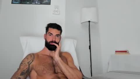 cuteeboy online show from 10/12/25, 06:34