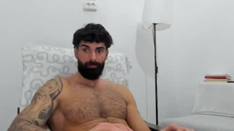 cuteeboy online show from 02/17/26, 01:51