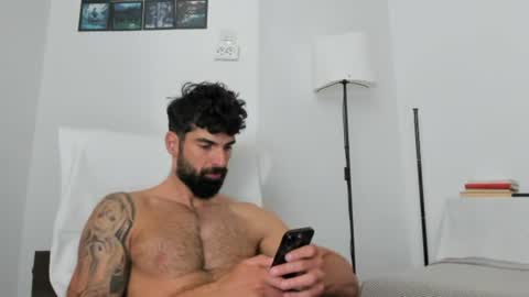 Snapshot of cuteeboy chatting on 06/18/26, 05:19 cuteeboy online show from 06/18/26, 05:19