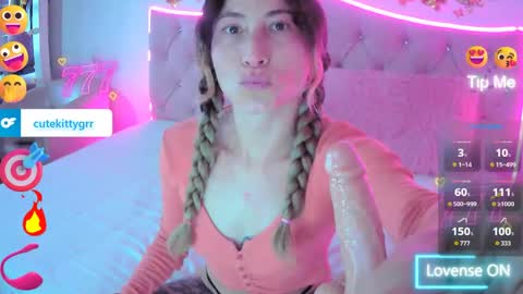 Kitty online show from 04/21/26, 02:23