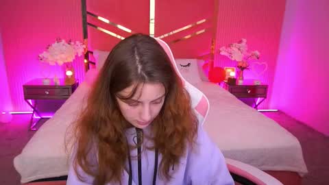 Foxy online show from 12/18/25, 02:23