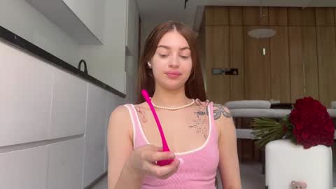 Elsa online show from 02/06/25, 05:57