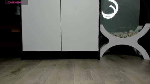 Snapshot of cuteemouse chatting on 02/15/25, 04:45 Anna online show from 02/15/25, 04:45