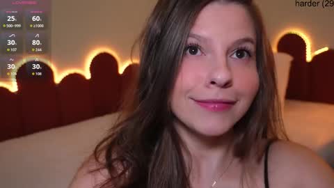 Snapshot of cutefacebigass chatting on 05/23/26, 06:45 Mia online show from 05/23/26, 06:45