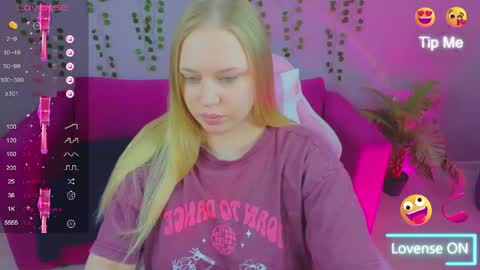 Amyy online show from 04/19/26, 01:05